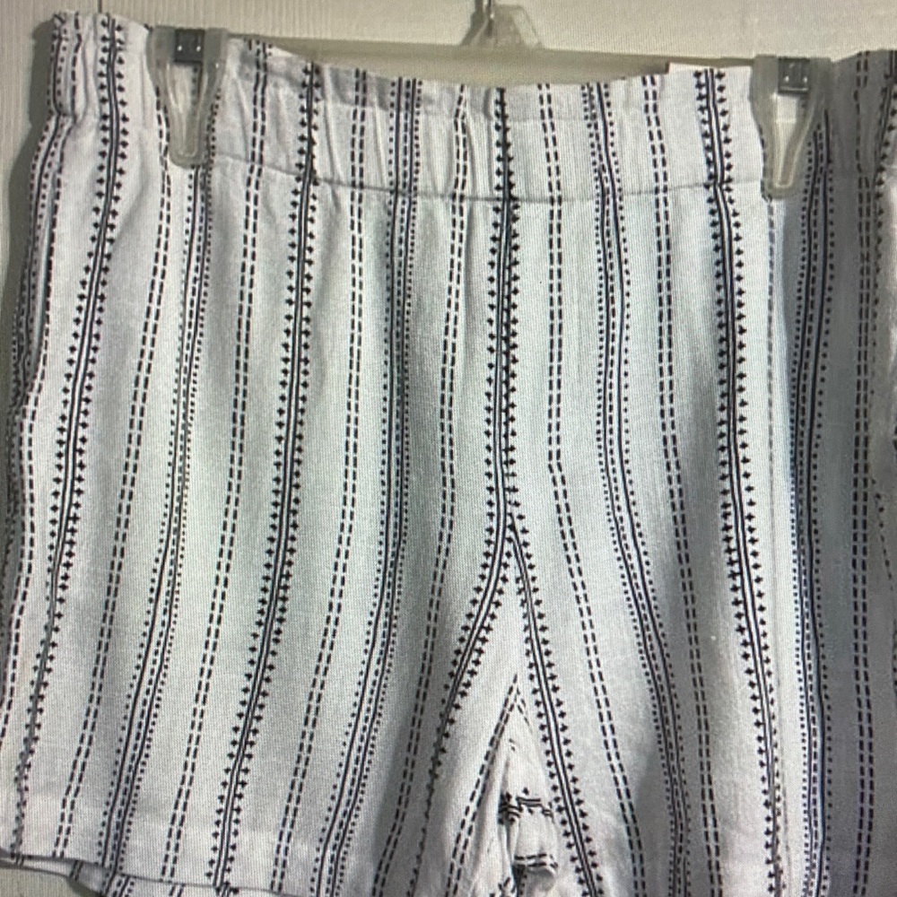 Style & Co. White Shorts with Navy Pinstripes